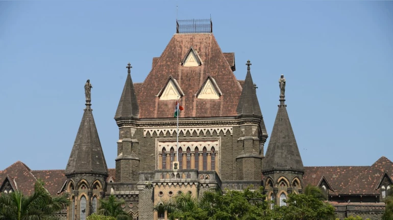 Mumbai: HC has issued a notice to the Mumbai Police and Shiv Sena MLA in response to Kunal Kamra’s plea