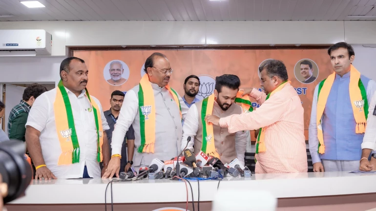 Maharashtra: Former cricketer Kedar Jadhav joins BJP
